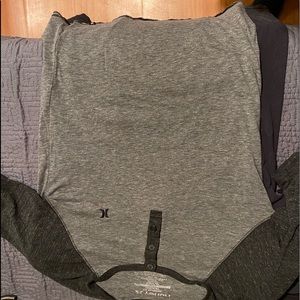 Hurley baseball tee